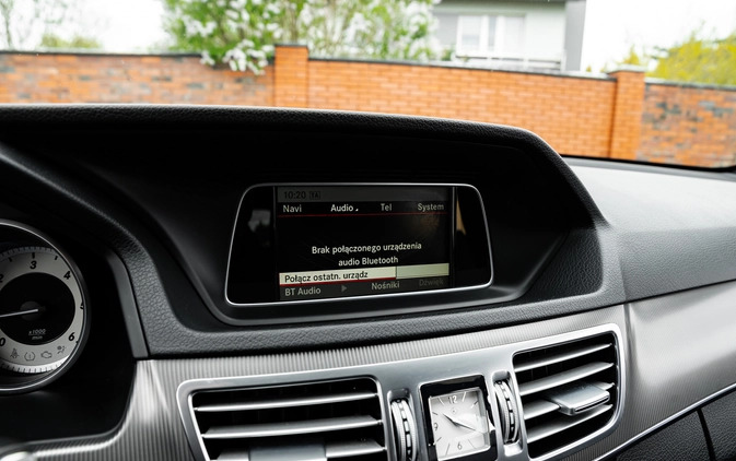 Mercedes-Benz Klasa E cena 62900 przebieg: 208000, rok produkcji 2013 z Warszawa małe 667